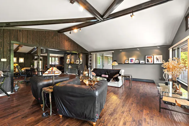 $670,000 | 1108 Plaza Drive, New Lenox, IL 60451