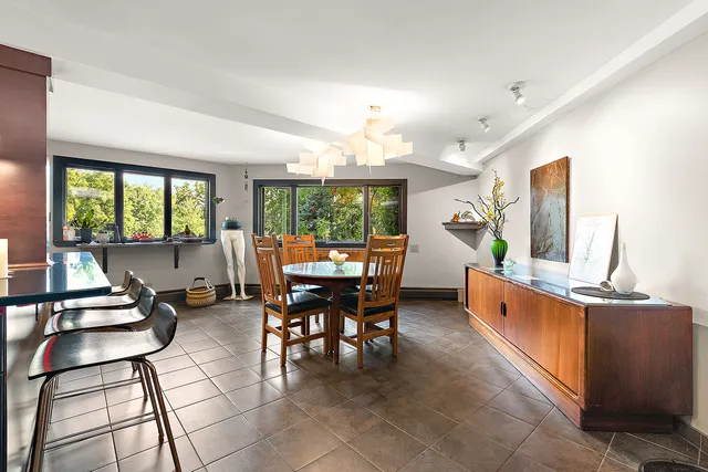 $670,000 | 1108 Plaza Drive, New Lenox, IL 60451