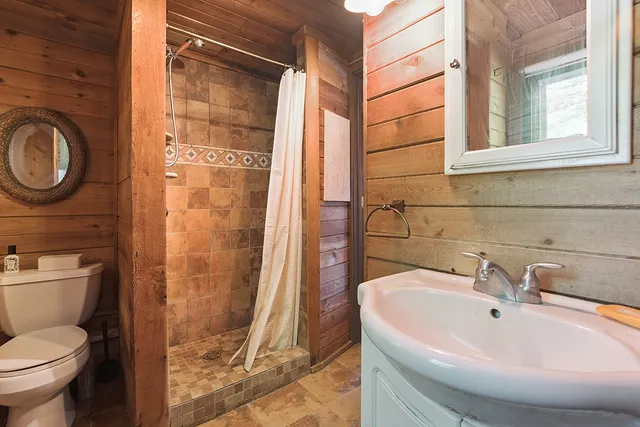 $670,000 | 1108 Plaza Drive, New Lenox, IL 60451