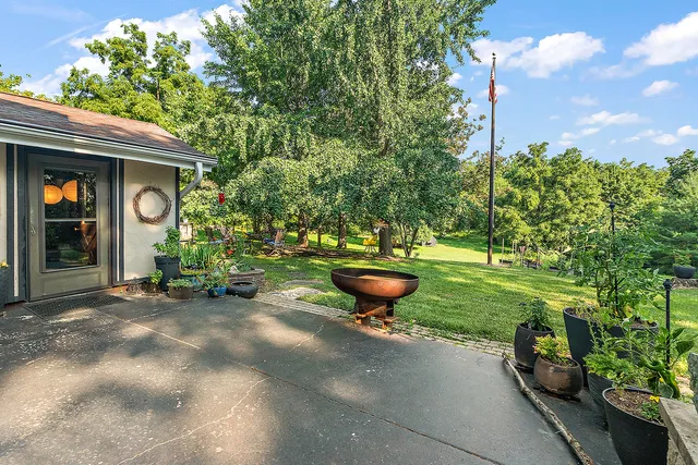 $670,000 | 1108 Plaza Drive, New Lenox, IL 60451