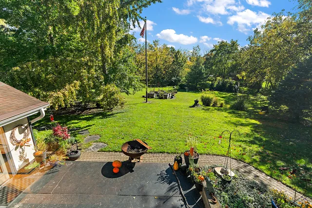 $670,000 | 1108 Plaza Drive, New Lenox, IL 60451