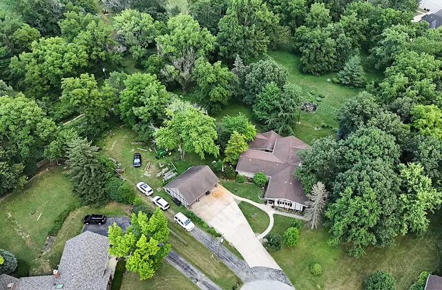 $670,000 | 1108 Plaza Drive, New Lenox, IL 60451