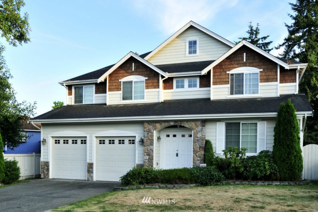 4115 Northeast 2nd Street Renton, WA 98059 - Photo 1 of 1