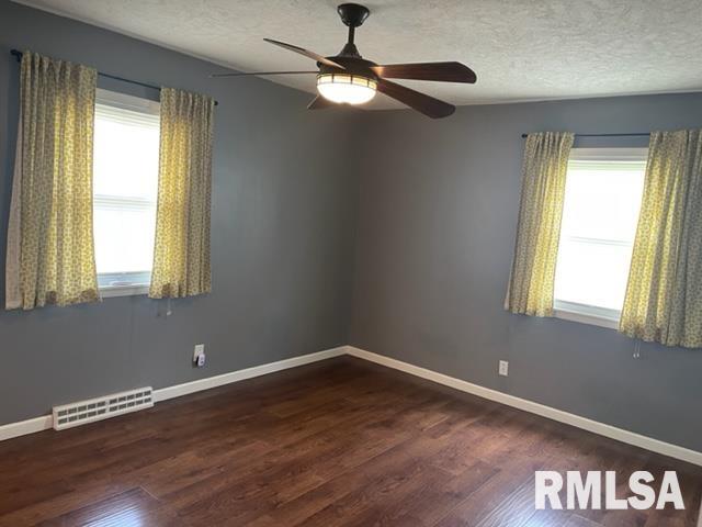 17398 Freeman Spur Road Herrin, IL 62948 - Photo 18 of 32 Gallery Image 18