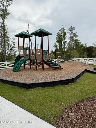 $2,250 | 2105 Featheredge Way, Middleburg, FL 32068