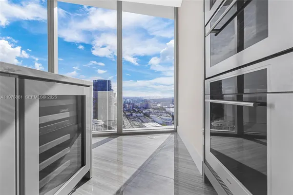 $18,000 | 18975 Collins Avenue, Unit 4604, Sunny Isles Beach, FL 33160