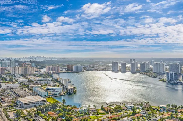 $18,000 | 18975 Collins Avenue, Unit 4604, Sunny Isles Beach, FL 33160