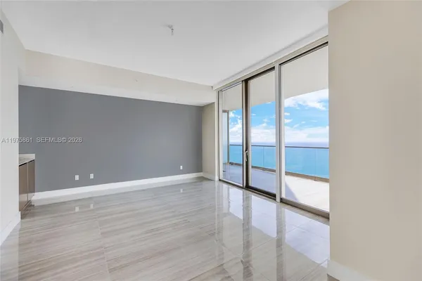 $18,000 | 18975 Collins Avenue, Unit 4604, Sunny Isles Beach, FL 33160