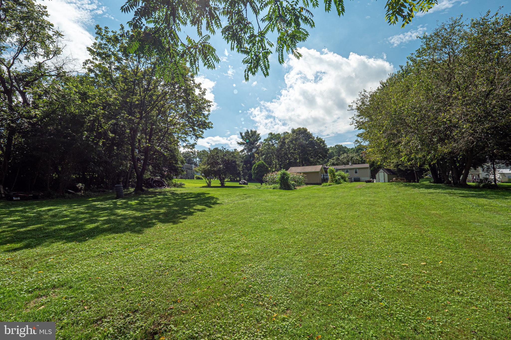 321 Harry Road Coatesville, PA 19320 - Photo 27 of 32 Large expansive lot