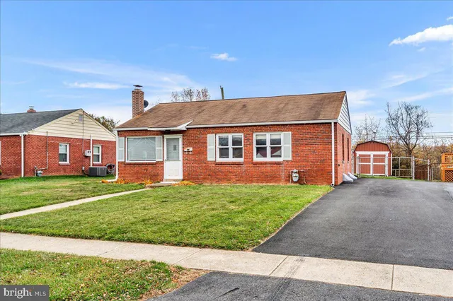 $284,995 | 327 Pennewill Drive, New Castle, DE 19720