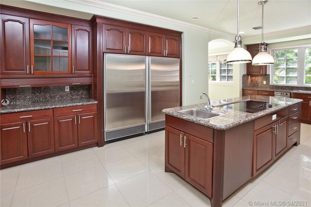 $5,000,000 | 272 Veleros Court, Coral Gables, FL 33143