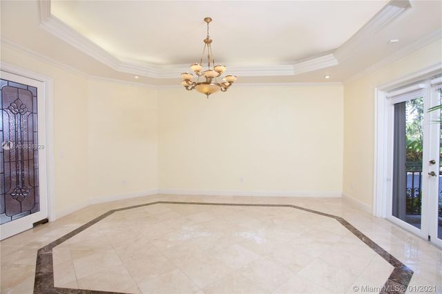 $5,000,000 | 272 Veleros Court, Coral Gables, FL 33143