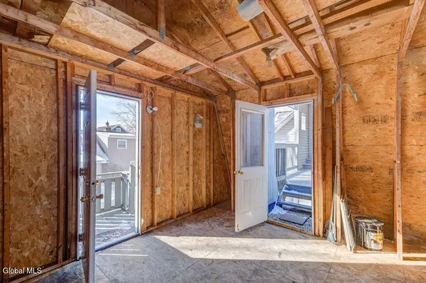 $14,400 | 1346 Van Antwerp Road, Unit 2, Niskayuna, NY 12309
