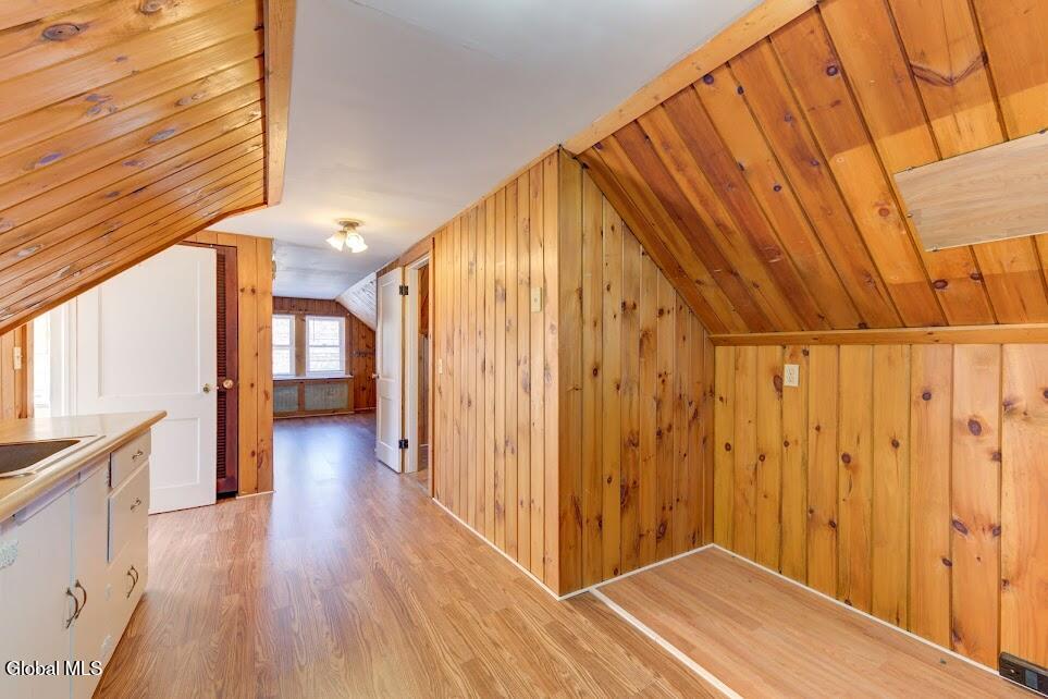 1346 Van Antwerp Road, Unit 2 Niskayuna, NY 12309 - Photo 4 of 14 cove