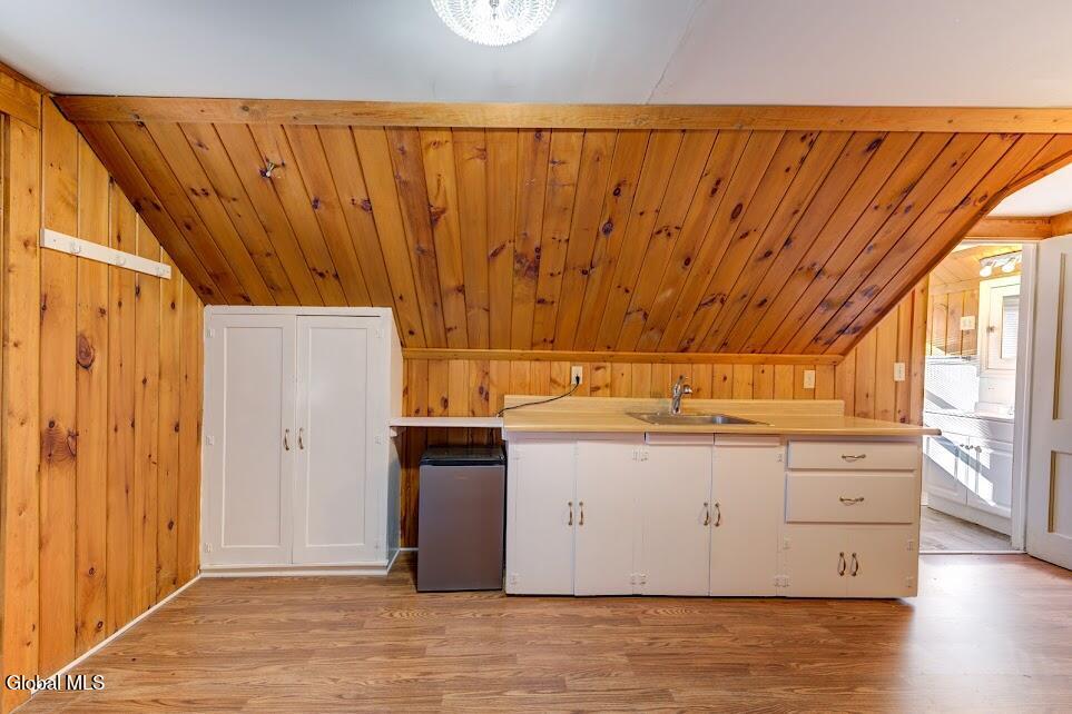 1346 Van Antwerp Road, Unit 2 Niskayuna, NY 12309 - Photo 7 of 14 sink