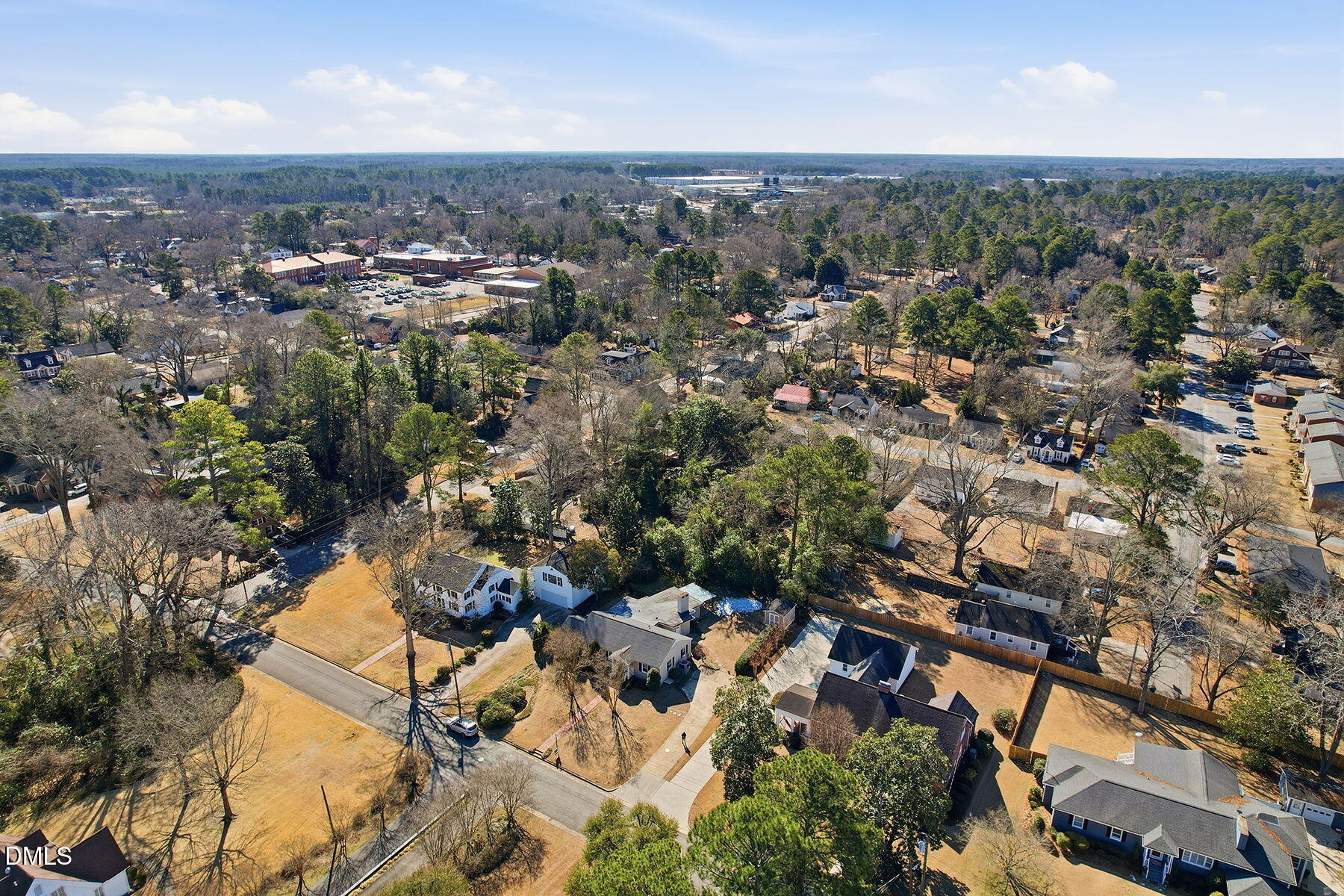109 West Riverside Drive Smithfield, NC 27577 - Photo 34 of 39 36-web-or-mls-109 W Riverside Dr Exterio