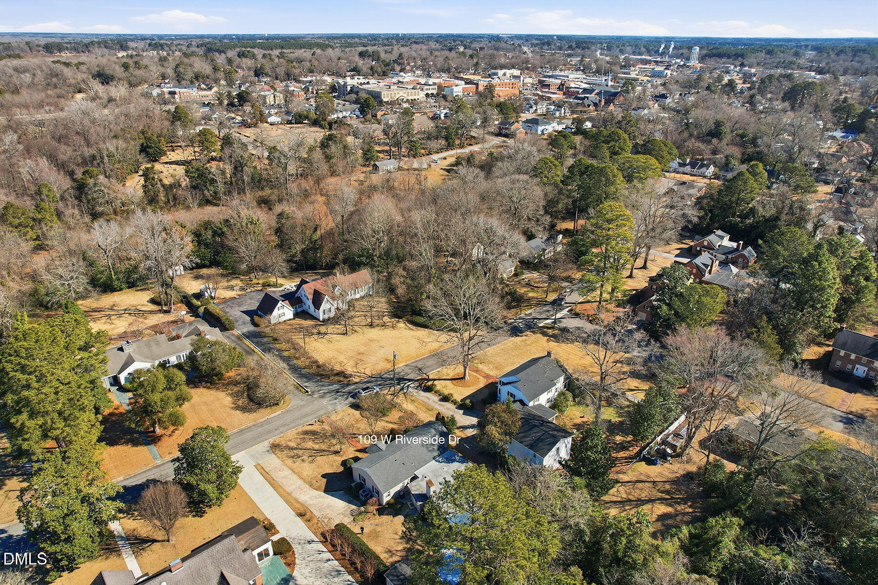 109 West Riverside Drive Smithfield, NC 27577 - Photo 38 of 39 40-web-or-mls-109 W Riverside Dr Exterio