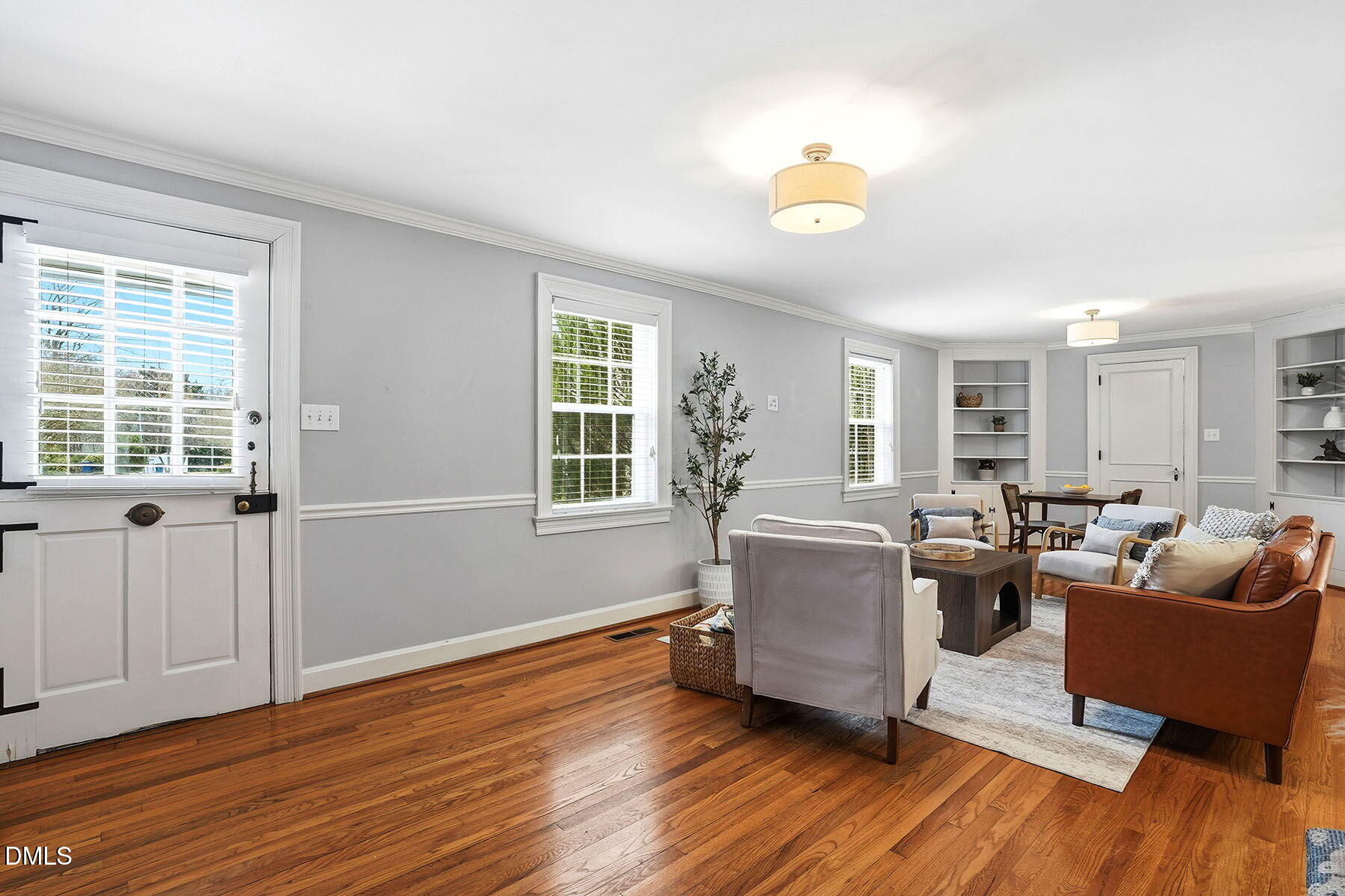 109 West Riverside Drive Smithfield, NC 27577 - Photo 4 of 39 3-web-or-mls-109 West River Dr-4