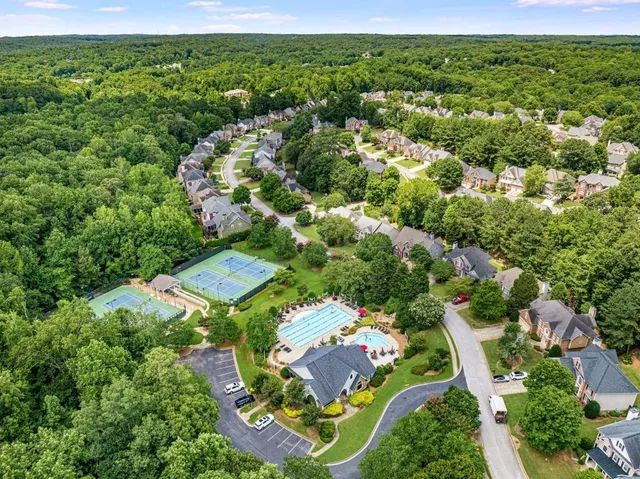 $748,000 | 1106 Queensgate Drive Southeast, Smyrna, GA 30082