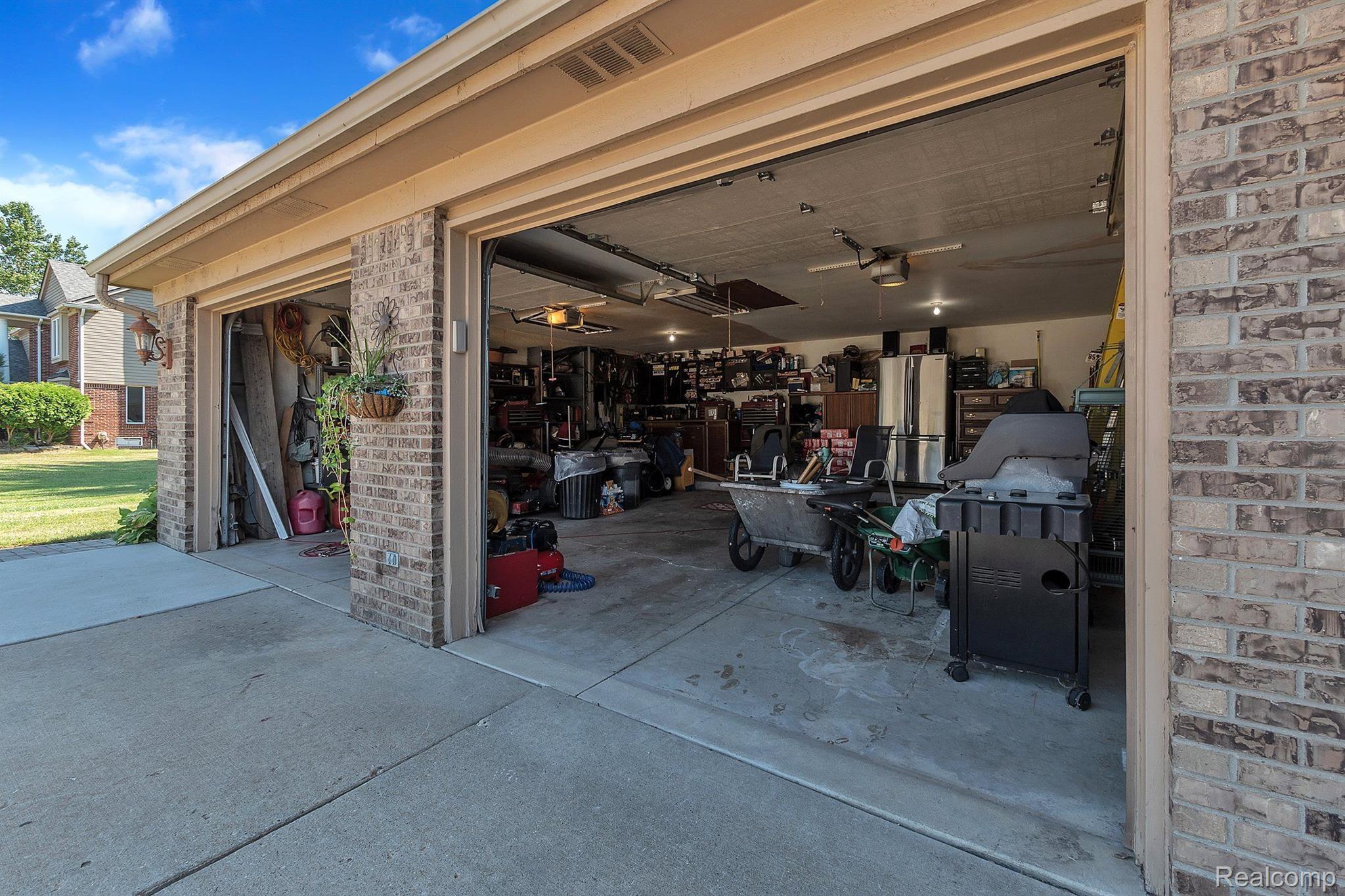 39804 Dequindre Road Sterling Heights, MI 48310 - Photo 41 of 47 Gallery Image 41