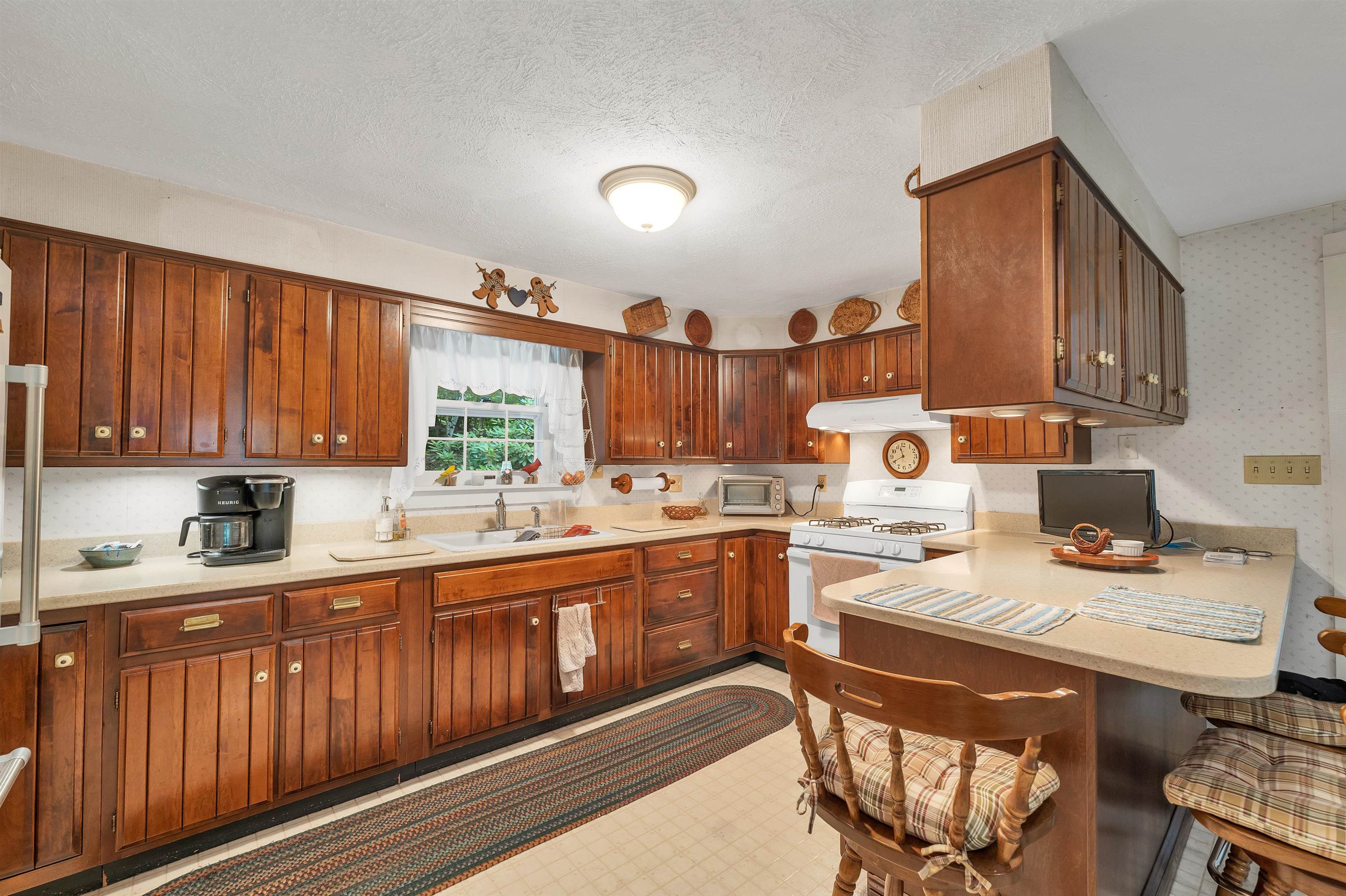 195 Sewall Road Wolfeboro, NH 03894 - Photo 17 of 47