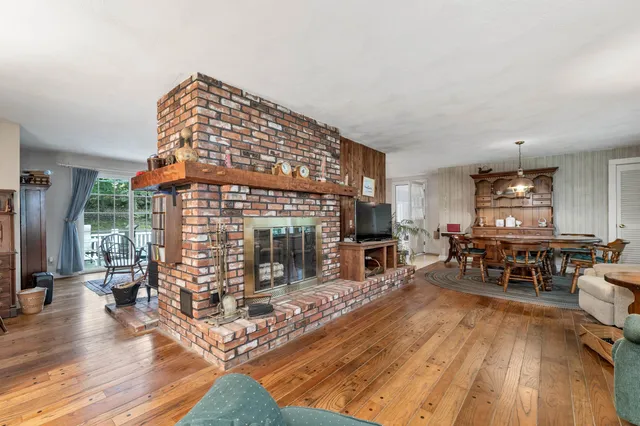 $595,000 | 195 Sewall Road, Wolfeboro, NH 03894