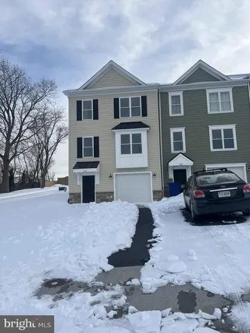 $2,600 | 320 West 11th Street, Front Royal, VA 22630