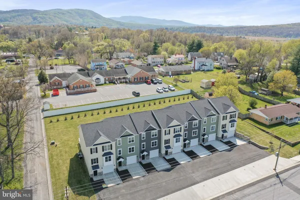 a picture of city view