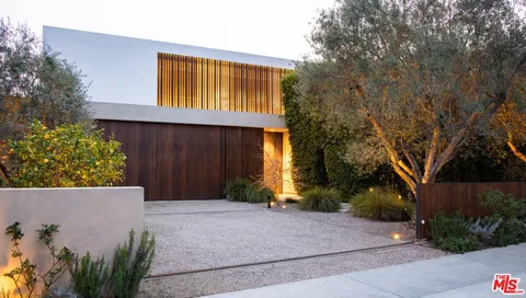 $27,000,000 | 717 Moreno Avenue, Los Angeles, CA 90049