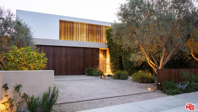 $27,000,000 | 717 Moreno Avenue, Los Angeles, CA 90049