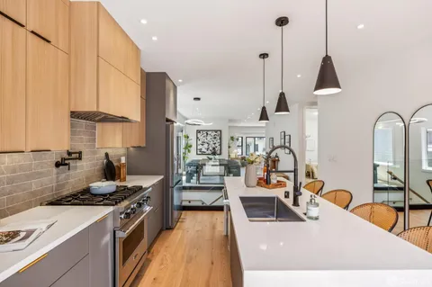 $1,498,000 | 323 Chicago Way, San Francisco, CA 94112