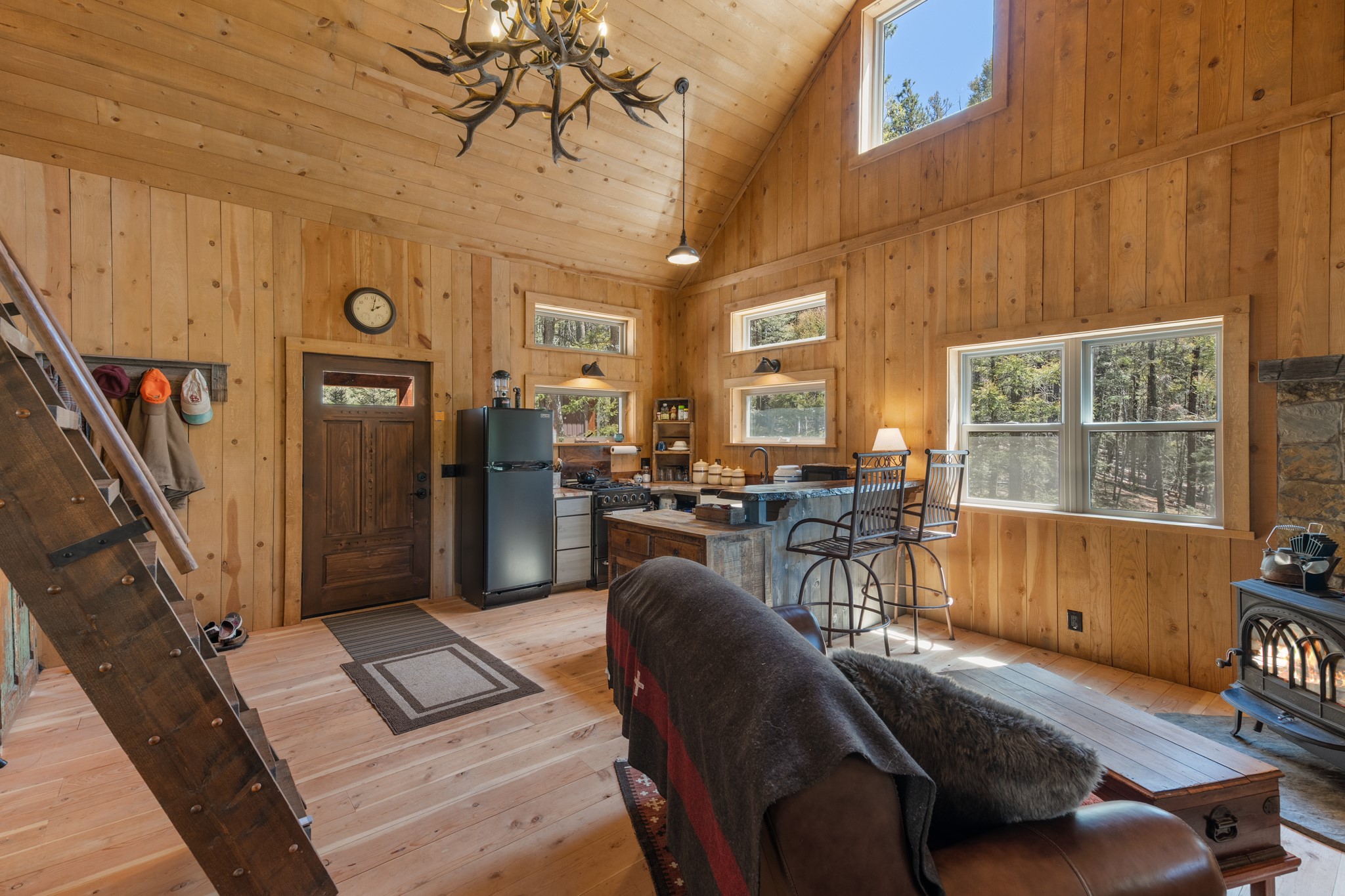 245 Sawyer Mesa Road Tererro, NM 87573 - Photo 15 of 31