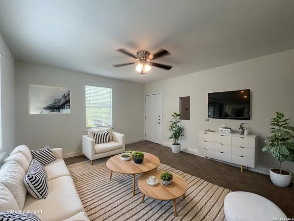 $1,100 | 1020 West French Place, Unit 4, San Antonio, TX 78212