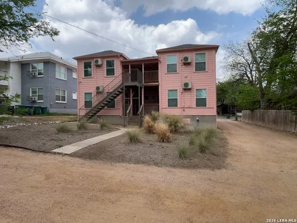 $1,100 | 1020 West French Place, Unit 4, San Antonio, TX 78212