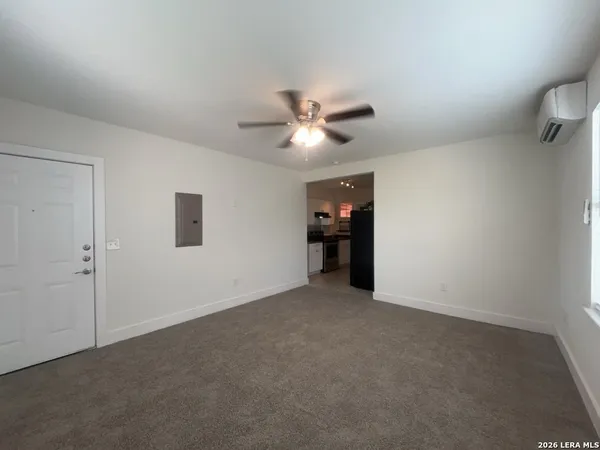 $1,100 | 1020 West French Place, Unit 4, San Antonio, TX 78212