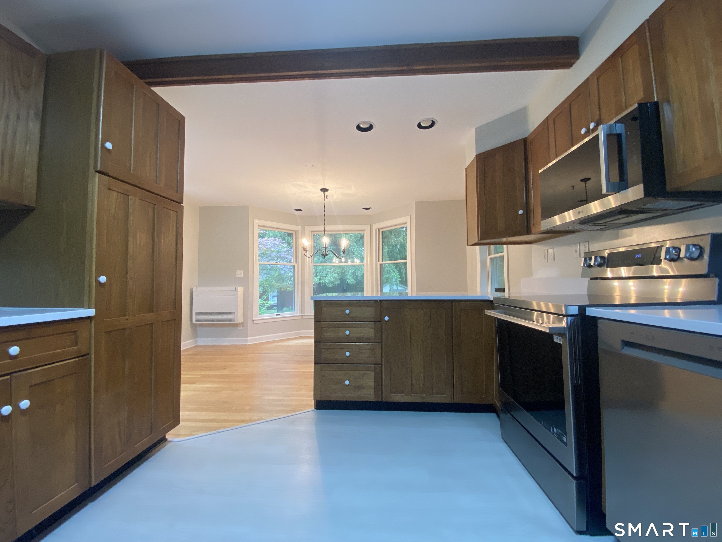 1003 Garden Road Orange, CT 06477 - Photo 7 of 17