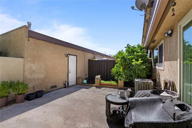 $635,000 | 8615 York La, La Palma, CA 90623