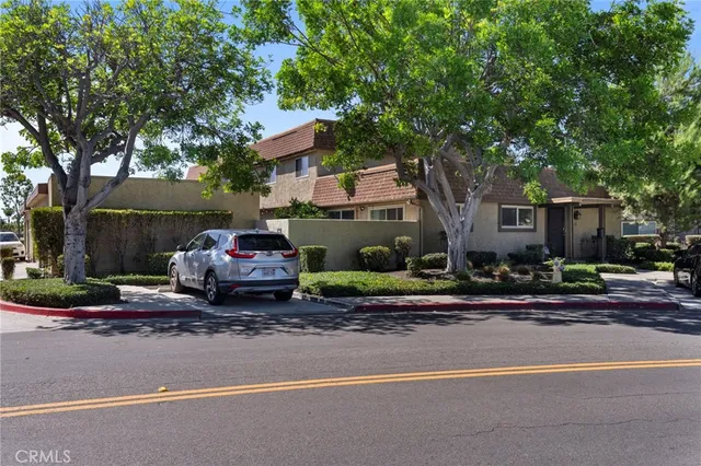 $635,000 | 8615 York La, La Palma, CA 90623