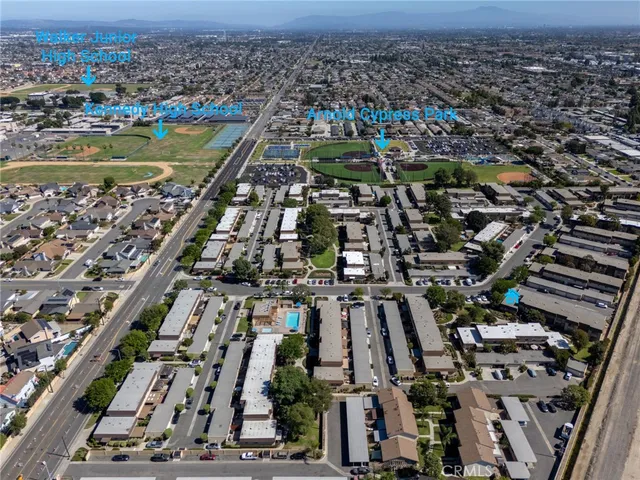 $635,000 | 8615 York La, La Palma, CA 90623