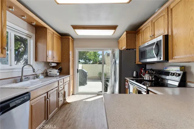 $635,000 | 8615 York La, La Palma, CA 90623