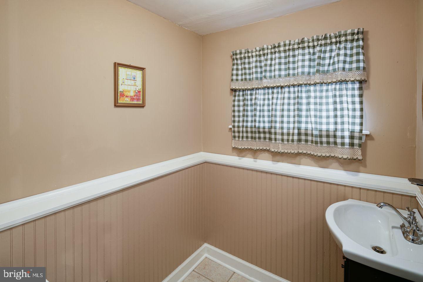 906 Davis Road Barrington, NJ 08007 - Photo 17 of 33