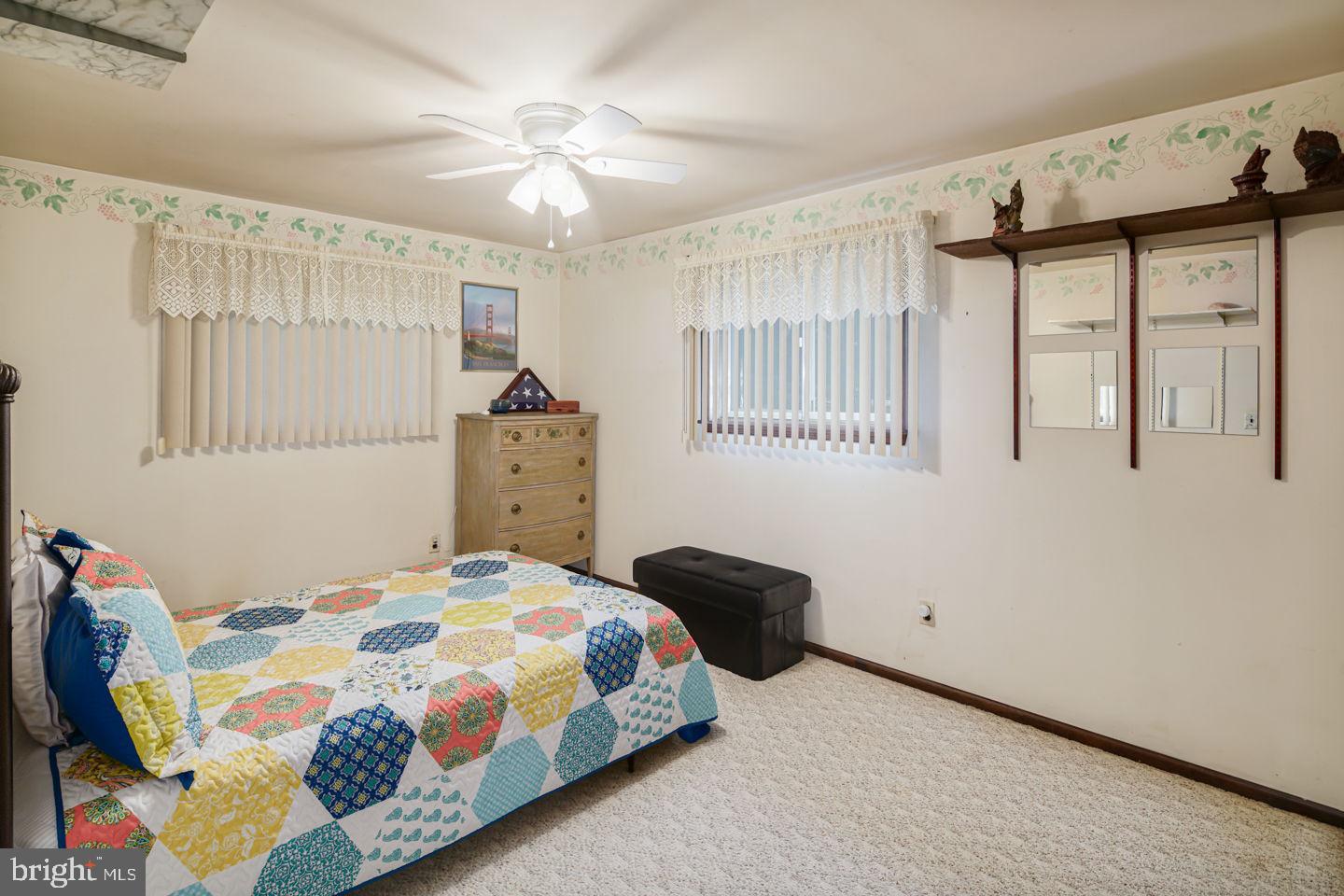 906 Davis Road Barrington, NJ 08007 - Photo 22 of 33