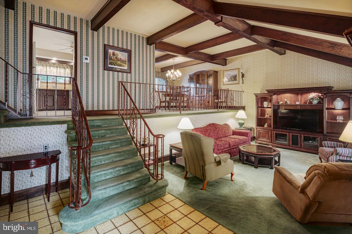 906 Davis Road Barrington, NJ 08007 - Photo 6 of 33
