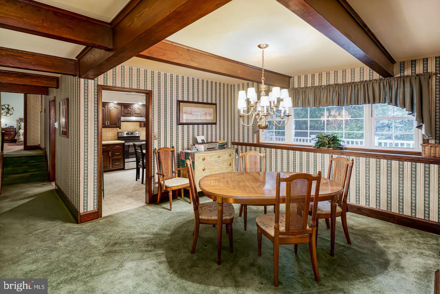 906 Davis Road Barrington, NJ 08007 - Photo 8 of 33