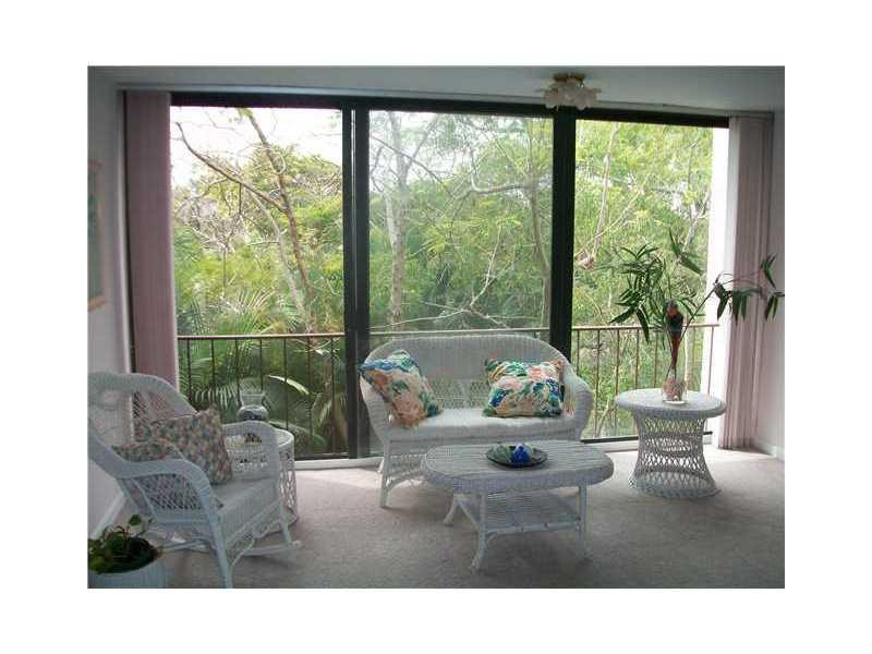 501 Southwest 11th Place, Unit 304 Boca Raton, FL 33432 - Photo 7 of 16 View
