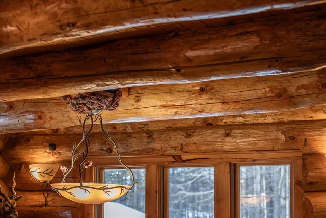 $899,000 | 281 Yale Road, Mount Holly, VT 05730