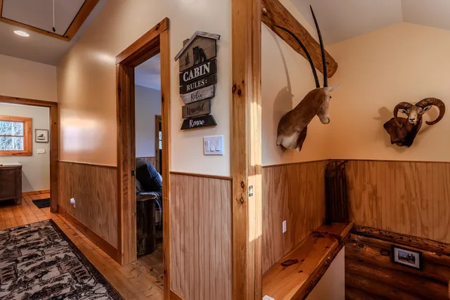 $899,000 | 281 Yale Road, Mount Holly, VT 05730