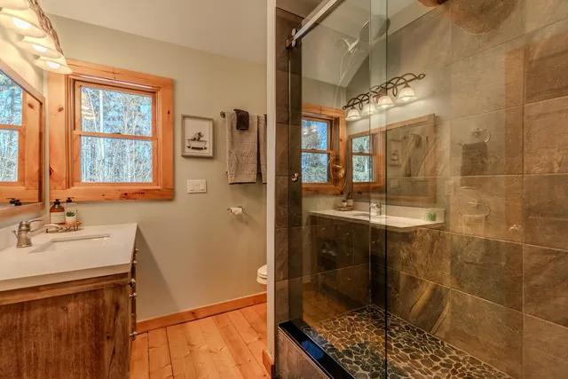 $899,000 | 281 Yale Road, Mount Holly, VT 05730