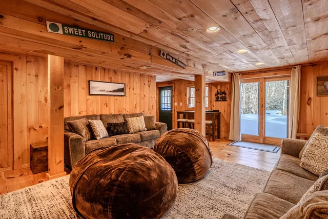 $899,000 | 281 Yale Road, Mount Holly, VT 05730