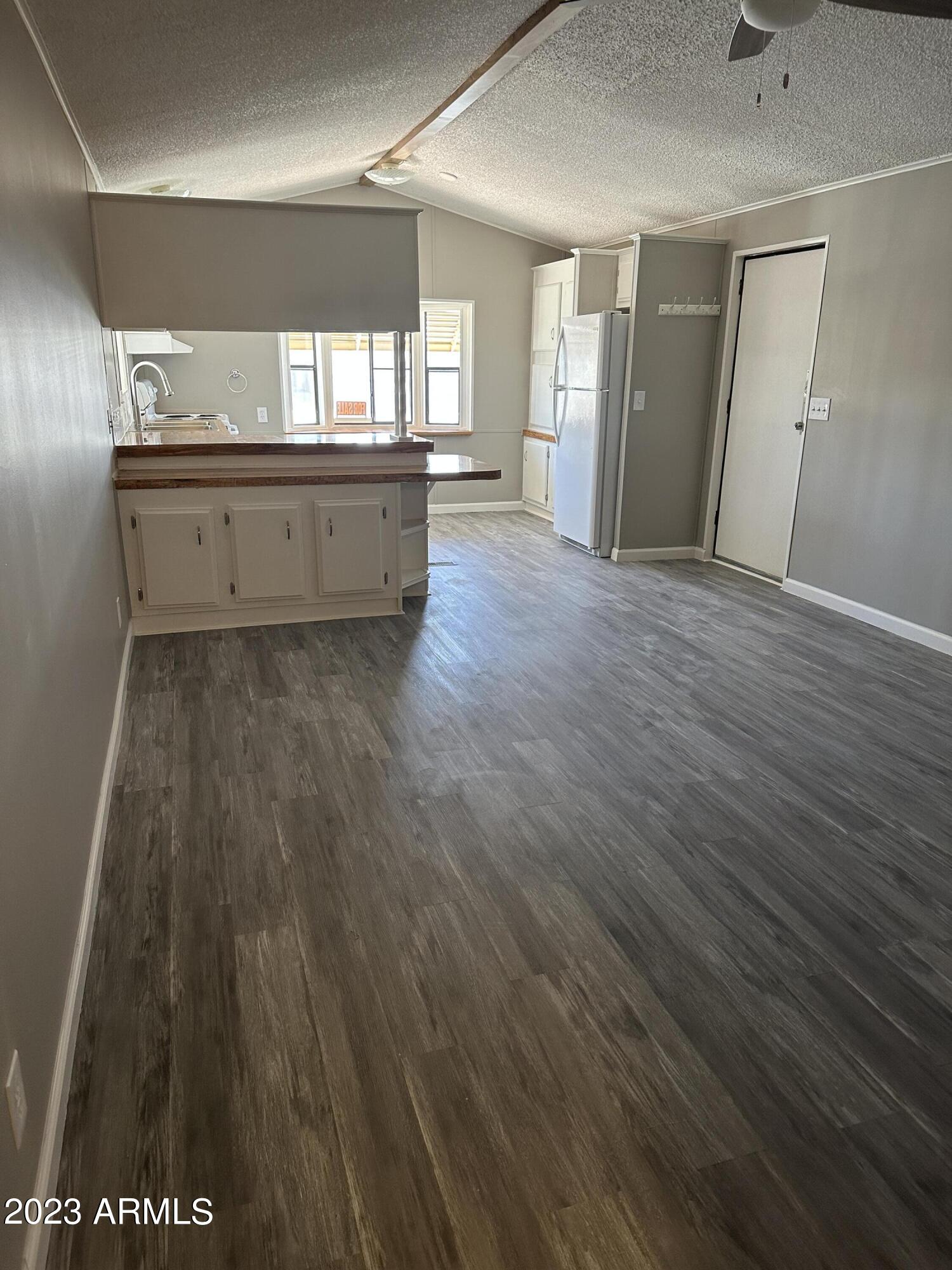 53 North Mountain Road, Unit 23 Apache Junction, AZ 85120 - Photo 6 of 22 IMG_4503